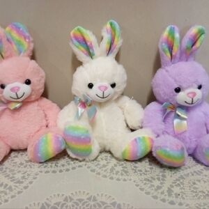 NWOT, Set Of 3 Rainbow Easter Bunnies